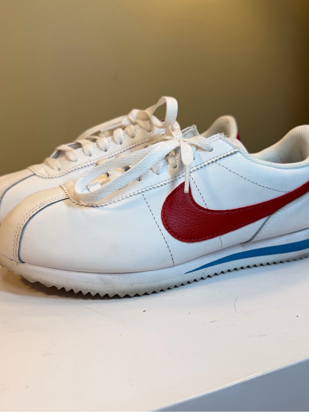Nike Women’s Cortez “Forrest Gump” Sneakers Shoes Red White Blue Leather Size 7 - Picture 3 of 7